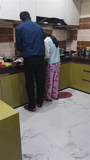 #Babli on Instagram: "Aaj mere patidev aur meri badi beti kuch special bana rahe hai #minivlog #lifestyle #dailyvlog #dhanbad #followｍe"