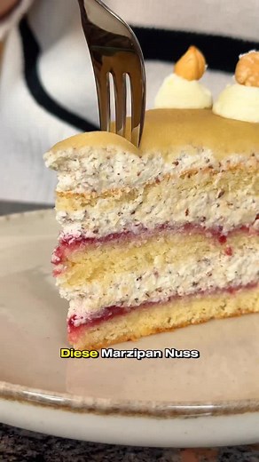 51K views · 1.7K reactions | Die beste Marzipan Nuss Torte 朗...