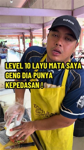 Terus layu mata saya kena asap level 10 ! Rabu buka 3pm-11.30pm Wan corner jerantut pahang #tomyumgoongjerantut #rotijohnwancorner2026 #jerantut #wancorner