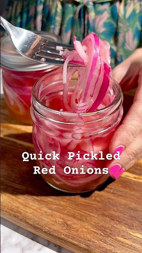 Quick Pickled Red Onions (No Canning Required) #pickledonions