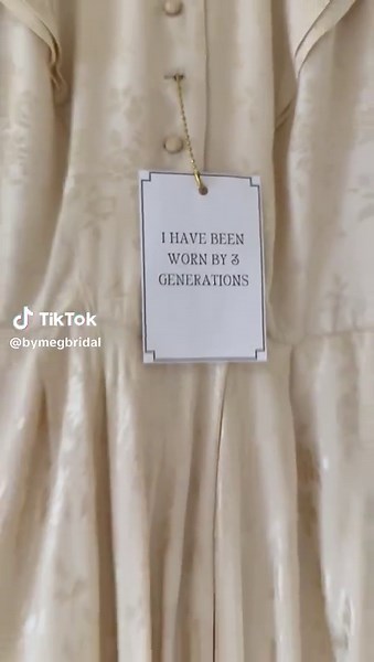 Uncovering the Charm of Vintage Wedding Dresses