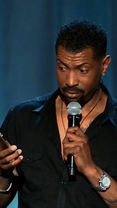 Deon Cole hates autocorrect. | Comedy Central Stand-Up