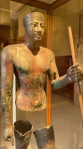 How Is This 4,300-Year-Old Statue Still Standing? #ancientegypt #pyramidsofegypt #egyptology
