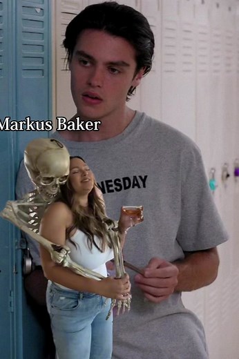 Unboxing and Review of New Ginny and Georgia Merchandise