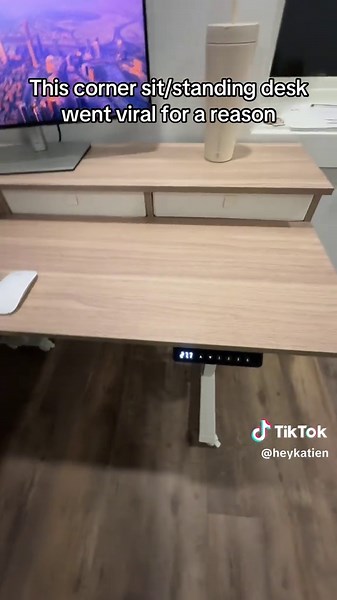 Top Benefits of a Corner Sit/Stand Desk