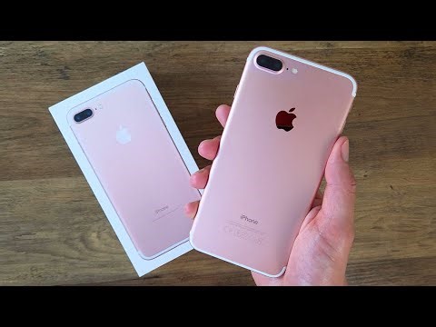 Unboxing an iPhone 7 Plus in 2025