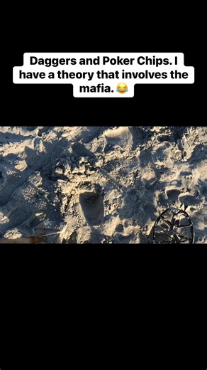 1.1K views · 71 reactions | My mind goes crazy trying to put the pieces of the puzzle together #lost #detecting #beach #minelab #ckg #storms #scoop #digging #mafia | Joe Digger | Facebook