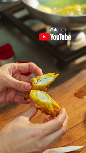 As a bonus option, inspired by how Italians stuff their squash blossoms with mozzarella or ricotta, in our latest YouTube video we have also shown you a version of pumpkin flower fritters that have a stuffing of fresh chhana or cottage cheese. 🌼 The full video link is in the comments! We flavour the chhana the same way that we flavour the filling for chhana'r paturi—which is to say sparingly. This keeps the fresh milky flavour of the chhana intact. The cottage cheese stuffed pumpkin blossom fri