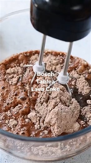 Oven on. Cravings on. This Tablea Lava Cake is a warm hug in every bite—gooey, chocolatey, and proudly Pinoy. 🍫🇵🇭 Baked using the Bosch oven for that perfectly molten center every time. Comment “RECIPE” and we’ll send it your way! Have you tried making egg tarts at home before? osch Home Appliances is now available in Lazada and Shopee. Shop Now! Bosch Lazada: https://bit.ly/3YiERUN Bosch Shopee https://bit.ly/40fB8dd Visit the Hafele showroom nearest you to see Bosch Home Appliances in the f