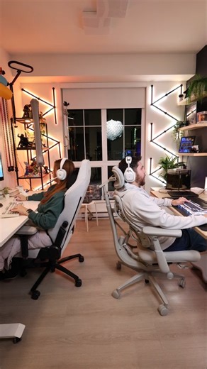 Wanderson O. Castro | Bam on Instagram: "A lot of people probably think my wife gets annoyed with me gaming all the time… but the truth is: I don’t game that much — and on top of that, she actually plays more than I do. That’s why there’s a second PC 😂 Have a nice day! ◇ 📌 #pc #desktop #computer #cozy #cozyvibes tech fyp setup setupgaming deskinspiration setupinspiration setupwars battlestation pcmr cozyroom workspace deskgoals SetupTour pcgamer technology officegoals officedesign homeoffice p