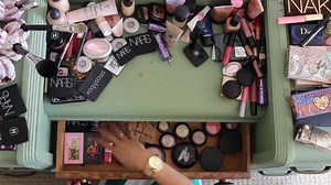 180K views · 1.1K reactions | Make $500 selling your makeup online! Sign-up today and we'll send you a free shipping label to send your cosmetics. | Glambot | Facebook