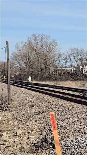 CN SD70M-2 leads Ex- IC SD70 with a amazing horn! #railfanning #train #railroad #canadiannational