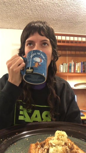 Videos de 🪻mina🌿 (@minavisual) con “original sound - 🪻mina🌿”