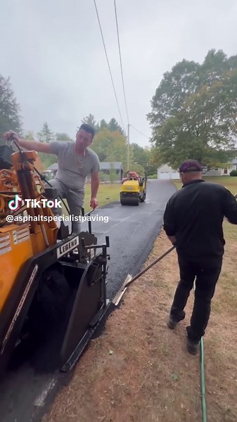 Top New Hampshire Paving Company for Driveways & Roads