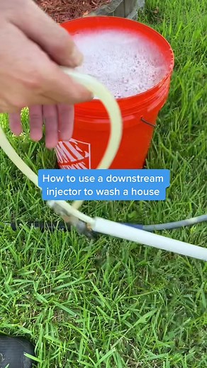 Downstream injector setup 🏡💦🧼 #pressurewashing #fypシ #howto #pressurewashingbusiness #pressurewashingtips