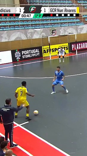Flip Flap Floebedoebedap 👀🔥 #7futsal w/ Mano Sele, Nun'Álvares Futsal, Liga Placard, Canal 11 #futsal #elastico #Porto #Portugal | Seven Futsal