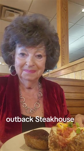 Missouri Sue (@suepercival19)’s video of outback steak house