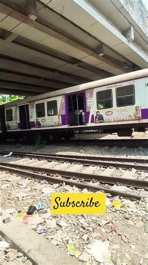 Mumbai Local Train 🚂 #mumbailocaltrain #travel #train #railway #indianrailways #travel #metro