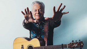 Tommy Emmanuel - fingerstyle guitarist