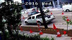 Thieves targeting Gumtree Australia sellers as a man was robbed of his phone & thrown from a moving car. Robberies have been reported in Strathfield, Regents Park, Merrylan | 7NEWS Sydney