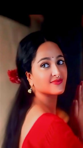 ✨ Anushka Shetty’s dance that creates magical effects 💃🌸 After so many years, her moves in Ghaati feel like a festival 🎉❤️ That wedding dance moment… OMG what a cutie 😍🌹💫 #AnushkaShetty #Anushka #Sweety #Queen | Sweetyeditzzzzz