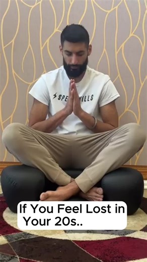 It’s not what you think. Feeling lost in your 20s might actually mean you’re ready to lead. Because some of us were never meant to play it safe. 💥 1. You’re tired of living someone else’s plan I studied mechanical engineering because it made sense on paper not because it lit me up inside. But deep down, I knew I wanted more than a paycheck. I wanted impact, creativity, freedom. If you feel that quiet voice telling you, “There’s something bigger waiting,” listen to it. That whisper is your futur