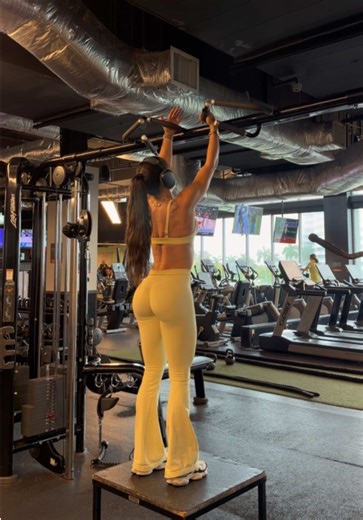 Striving for 10 Pull-Ups: A Fitness Journey