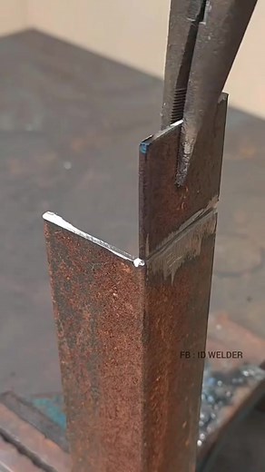 Tricks for installing L-shaped angle iron end caps #welding #welder #metalworking #fabrication #WeldingLife #WeldersOfTikTok | American Welding Art