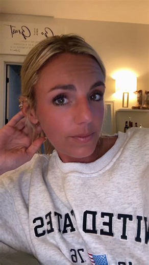 She’s getting roasted for this, but incline walking and a strict nutritional plan is exactly how I prep for a show during a cut. It absolutely will result in her current body type.
