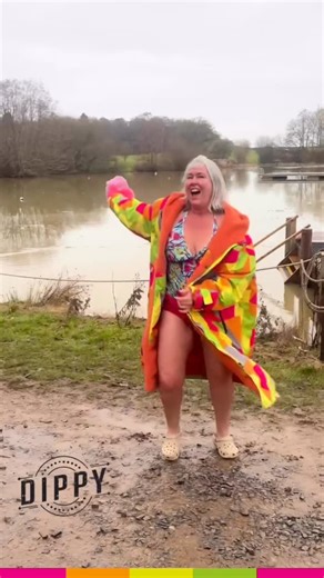 Dippy Swim Tow Float | Uk on Instagram: "It’s official, wearing a Dippy changing robe makes you so happy you just have to dance like nobody is watching! Head to https://dippy.store/collections/changingrobes to find your happy dance! #changingrobe #dancingthroughlife #wildswimming"