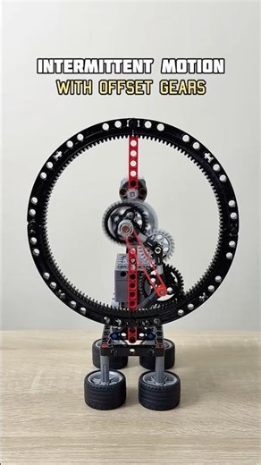 Intermittent Motion With Offset Gears #lego #legotechnic #mechanical #mechanism