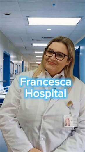Francesca Cirone on Instagram: "Cose che accadono in ospedale... 😅 #francescacirone #ospedale #comedy"