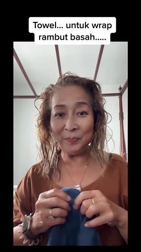 Creative Ways to Wrap Your Hair with a Towel