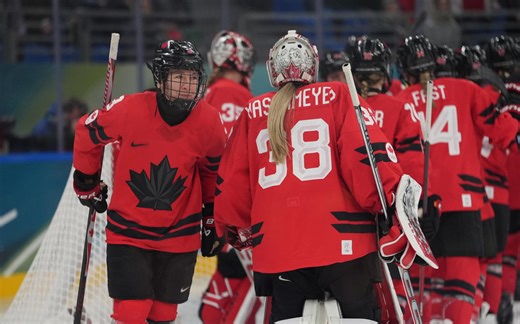 Epic Homecoming For Winnipeg's Jocelyne Larocque Includes Fun Graphic Tees From Ottawa Teammates - Community Post