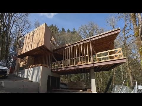 Modern House Part 16- Finish upper floor walls, set roof beams and roof joists