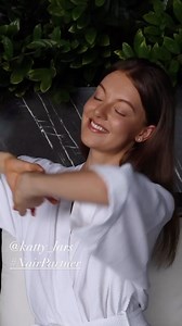 Simple self-care with Nair Sensitive Wax Strips 😌 Nair Sensitive Wax Strips deliver smooth, exfoliated skin in 3 east steps. Grab yours today from @walgreens 💖 | Nair