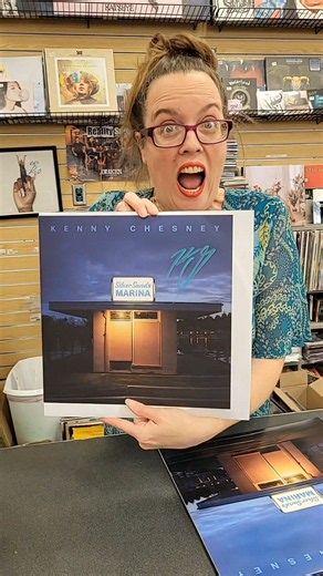 Unboxing SIGNED Kenny Chesney Silver Sands Marina Vinyl! 🌴🎶