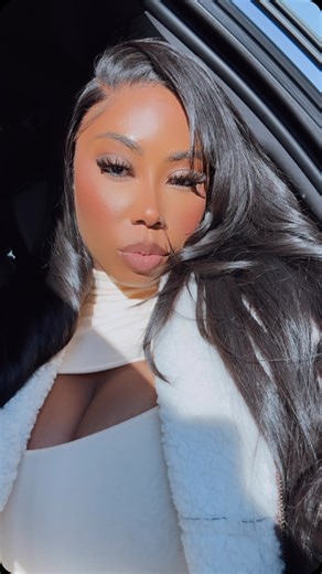 Candace Von on Instagram: "🤍✨"