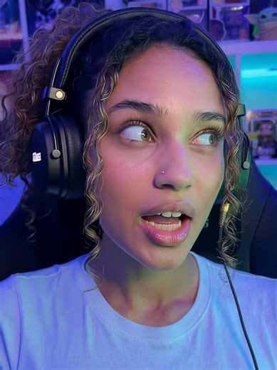 Bestes Gaming Wetter🌦️🎮🤪 #crazygirl #gamergirl #dancing #dancinggirl #girlgamer