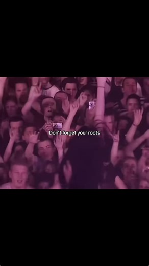 Remember who you are #alternative #2000snostalgia #emogirls #avrillavigne