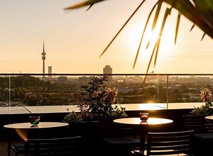 M'Uniqo Rooftop Bar - Rooftop Bar Munich