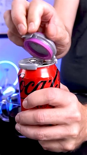 The End of Flat Soda? 🥤 #gadgets #kitchengadgets #kitchenfinds #jokari #fizzkeeper #amazon #amazonfinds #asseenontv | Freakin' Reviews