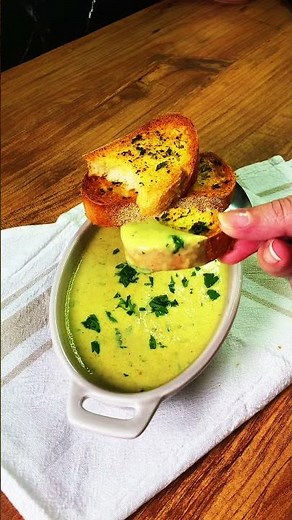 Creamy, Dreamy Zucchini Soup #comfortfood #recipe #cozy
