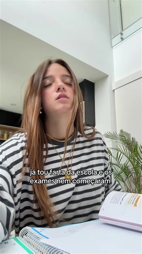 Coimbras (@francisca_coimbrass)’s video of Examen Ged