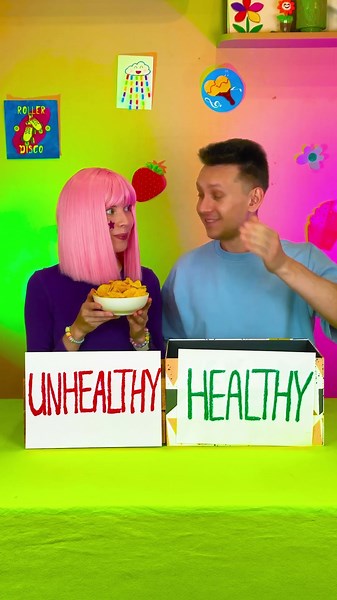 Healthy or unhealthy? 🍭 Let's sort the food challenge #forkids