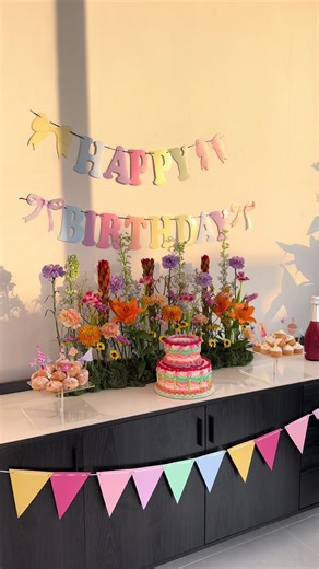 Fancy Nancy's Magical 22nd Birthday Party