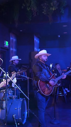 ✨ Norteño Every Friday Night! Live music starts at 9PM 🎶 📍Perla Azul Restaurant – La Habra, CA FREE ENTRY 💃 Kick off your weekend with the best live Norteño vibes, delicious Mexican food 🌮, and signature cocktails 🍹 that keep the party going all night long! #PerlaAzul #LaHabraNights #NorteñoLive #LiveMusicFriday #FreeEntry #LatinVibes #NorteñoFriday #SoCalEats #MexicanRestaurant #LaHabraEvents #FridayPlans #NorteñoNight #PerlaAzulLaHabra #CocktailsAndMusic #WeekendVibes | Perla Azul Sports 