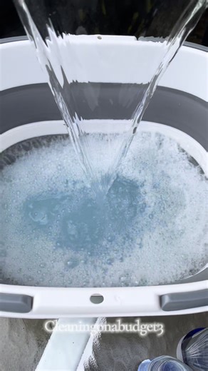 Good Morning & Happy Monday ☀️🫧 Good People. It’s so nice outside I had to get some cleaning videos done for my Good People. Please excuse the plane that decided it wanted to fly by (very loudly) while I was doing videos. #asmr #asmrsounds #fyp #viral #clean