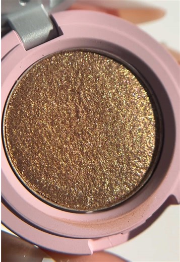 Last chance to save on our Holiday Sets: Juicy Crush & Heart to Heart! ❄️ • Juicy Crush includes a full-sized Juicy Glass Lip Balm in “Lychee Spritzer,” plus a JUMBO sized Juicy Glass Lip Oil in “Rose Hip Spritz” for only $18 ($49 value)! • Heart to Heart comes with 3 of our best sellers: Our viral Cheeky Stamp Blush in “Saucy,” JUMBO size Juicy Glass Lip Oil in “Fig Smoothie,” and a LIMITED-EDITION Beauty Bento eyeshadow trio in “Roasted Chestnut.” Once they’re gone, they’re GONE! 💋 Shop this 