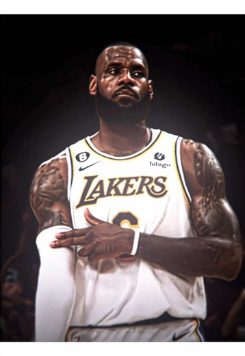 Quick Holiday Filler: Creative Edits with Twizzy